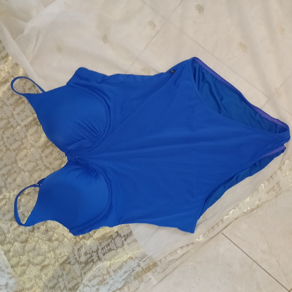 Aqua Rose one piece swimsuit‎ L